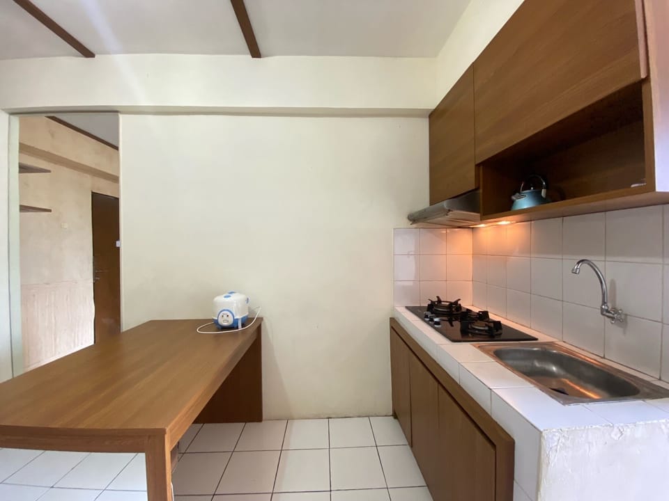 Apartment, 1 Bedroom | Private kitchen | Fridge, cookware/dishes/utensils