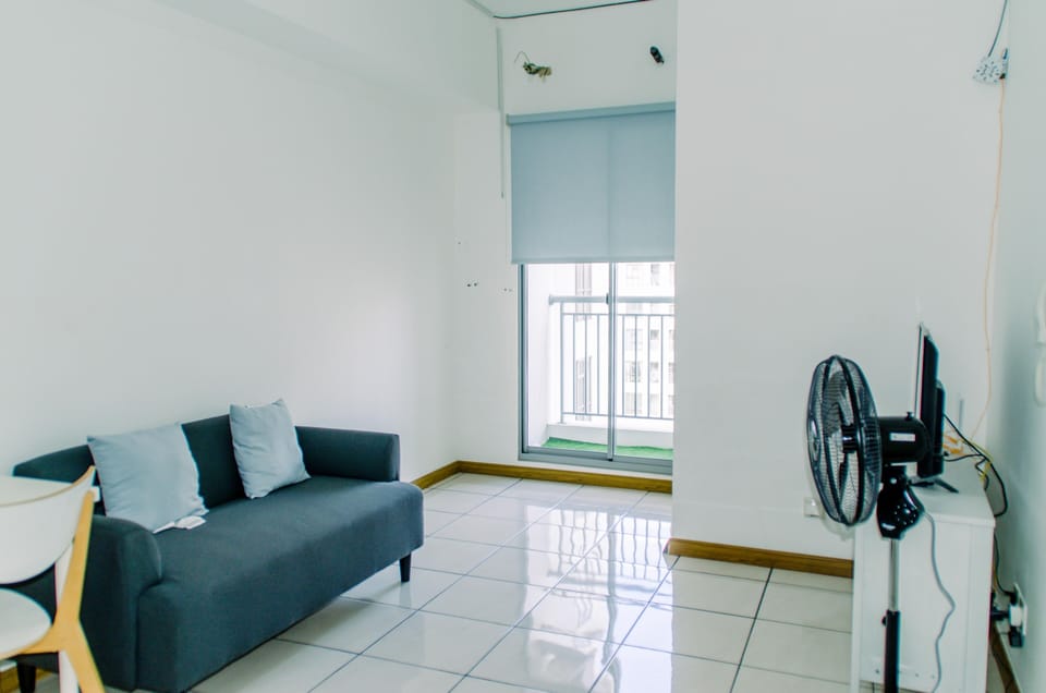Apartment, 2 Bedrooms | Living area | TV