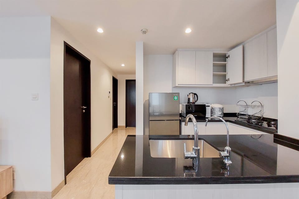 Apartment, 2 Bedrooms | Private kitchen | Fridge, cookware/dishes/utensils