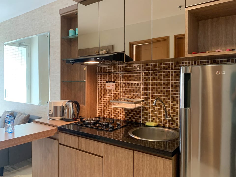 Apartment, 2 Bedrooms | Private kitchen | Fridge, cookware/dishes/utensils