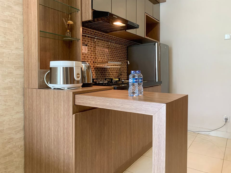 Apartment, 2 Bedrooms | Private kitchen | Fridge, cookware/dishes/utensils