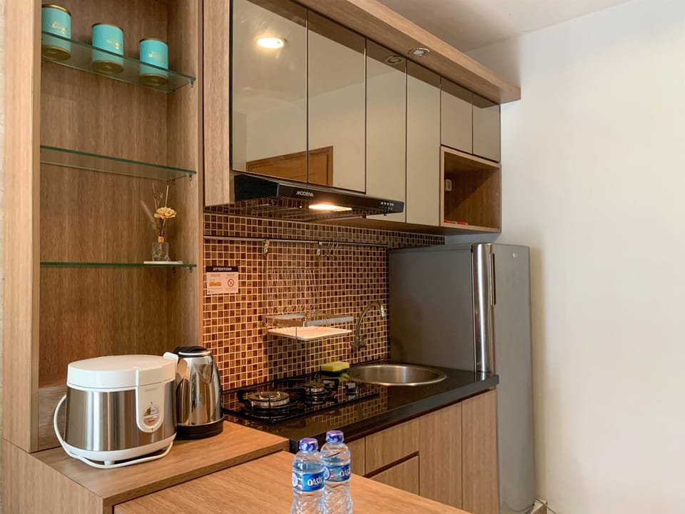 Apartment, 2 Bedrooms | Private kitchen | Fridge, cookware/dishes/utensils