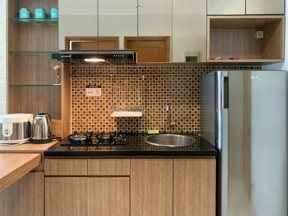 Apartment, 2 Bedrooms | Private kitchen | Fridge, cookware/dishes/utensils