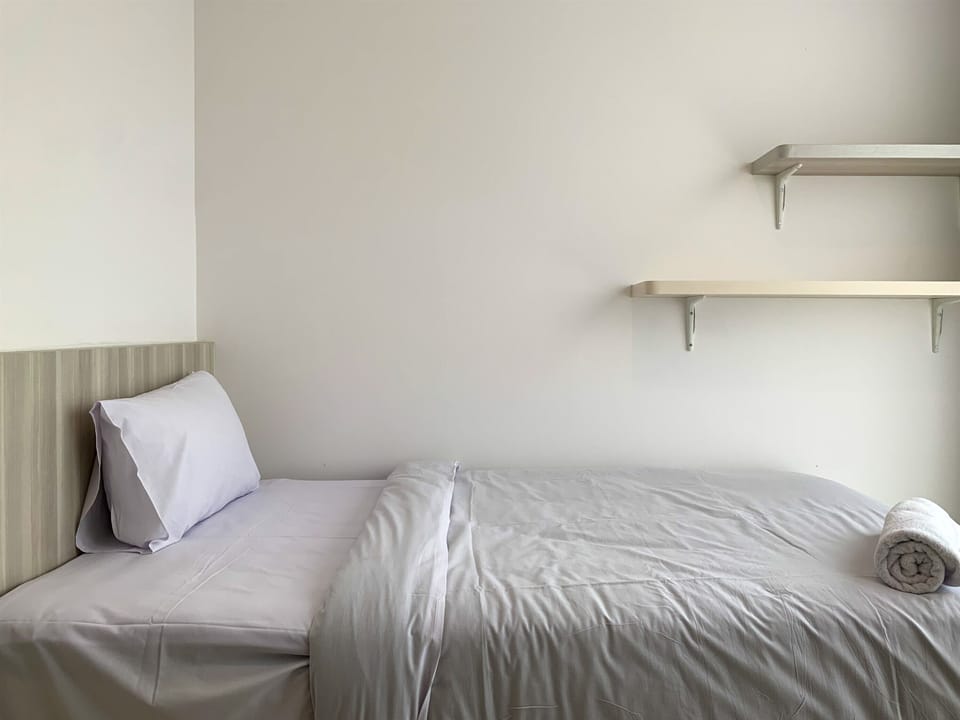 Apartment, 2 Bedrooms | Individually decorated, individually furnished, iron/ironing board