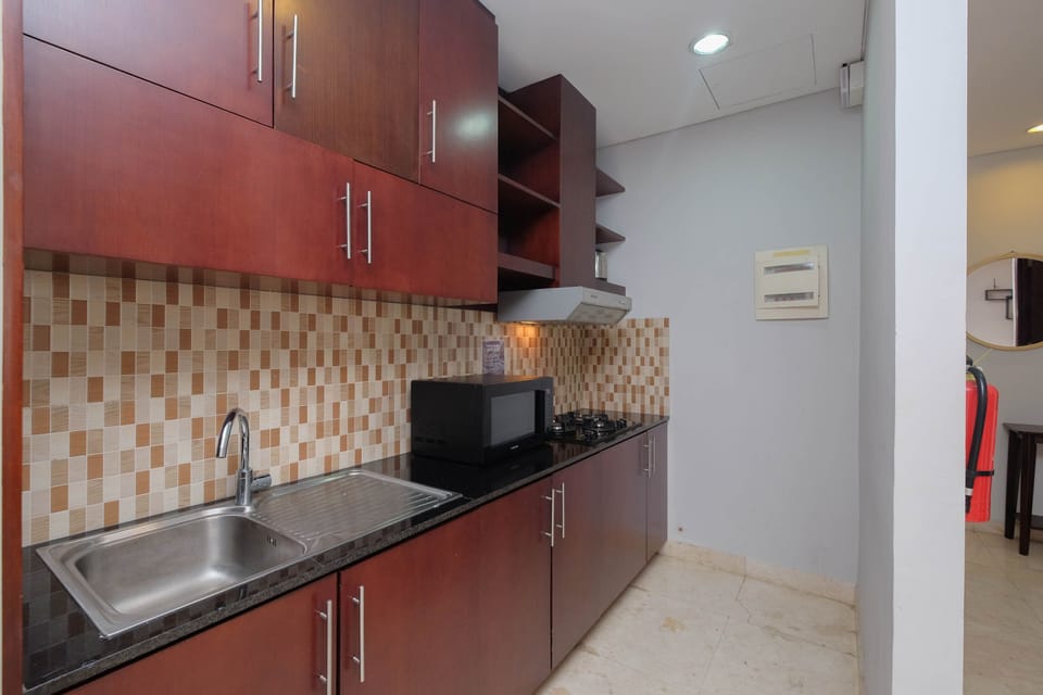 Apartment, 1 Bedroom | Private kitchen | Fridge, cookware/dishes/utensils