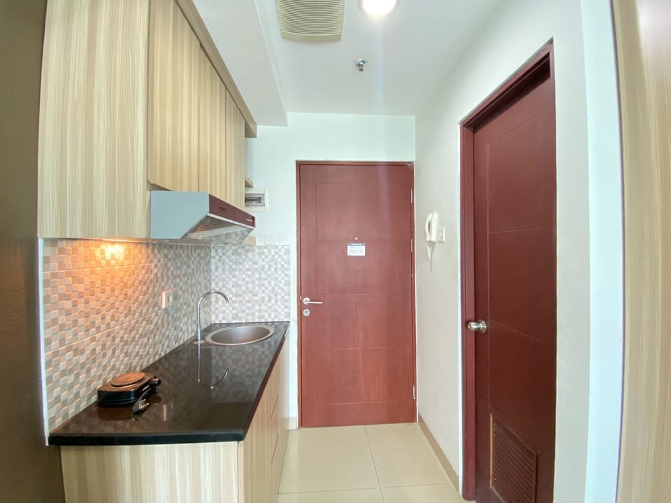 Apartment | Private kitchen | Fridge, cookware/dishes/utensils
