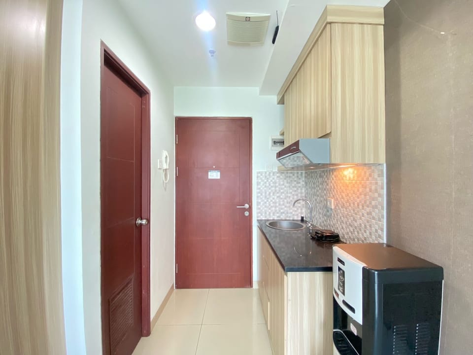 Apartment | Private kitchen | Fridge, cookware/dishes/utensils