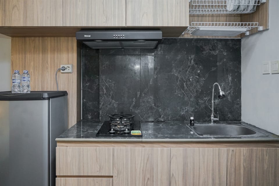 Apartment | Private kitchen | Fridge, cookware/dishes/utensils