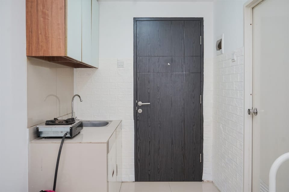 Apartment | Private kitchen | Fridge, cookware/dishes/utensils