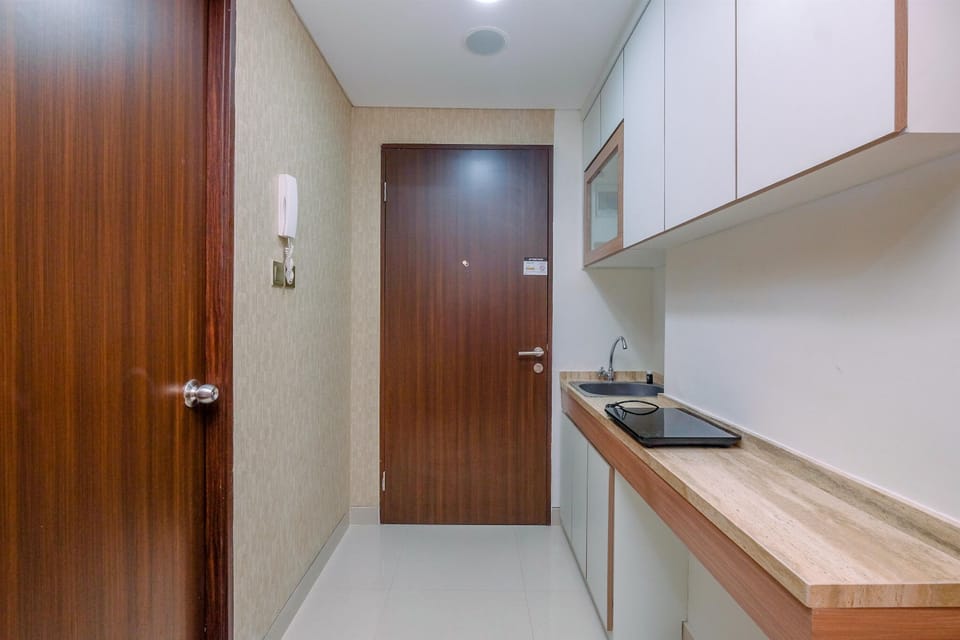 Apartment | Private kitchen | Fridge, cookware/dishes/utensils