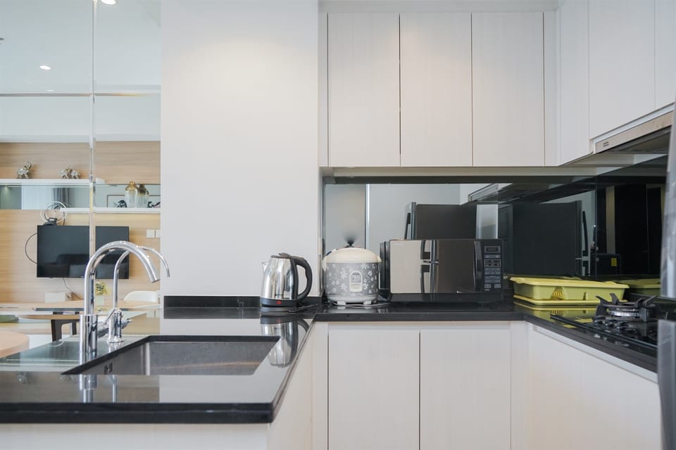 Apartment, 2 Bedrooms | Private kitchen | Fridge, cookware/dishes/utensils