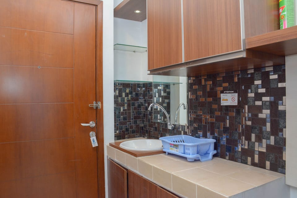 Apartment | Private kitchen | Fridge, cookware/dishes/utensils