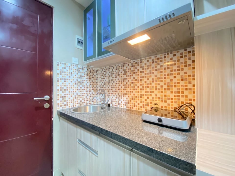 Apartment | Private kitchen | Fridge, cookware/dishes/utensils