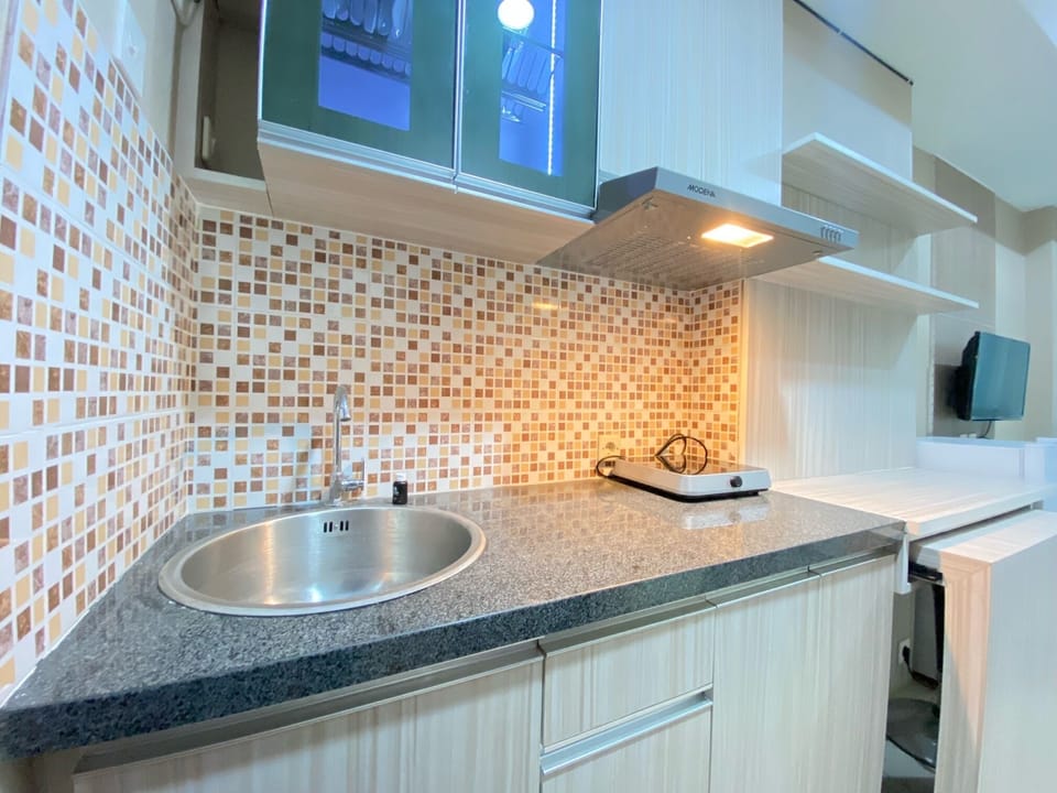 Apartment | Private kitchen | Fridge, cookware/dishes/utensils
