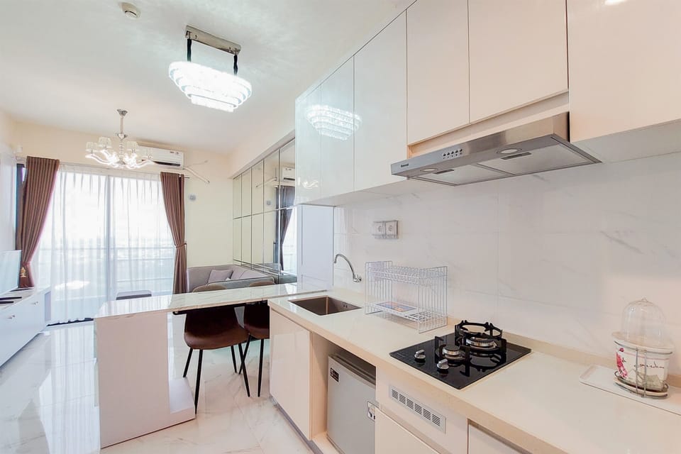Apartment, 2 Bedrooms | Private kitchen | Fridge, cookware/dishes/utensils