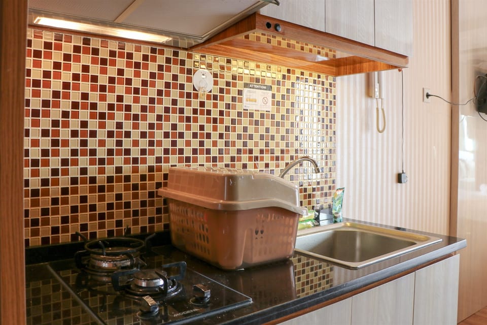 Apartment | Private kitchen | Fridge, cookware/dishes/utensils