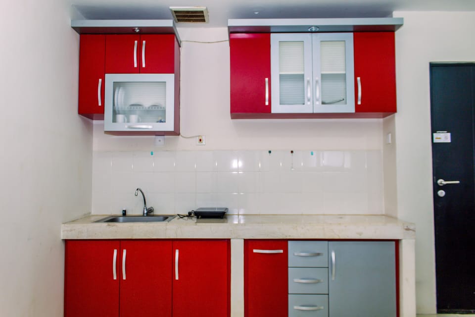 Apartment, 1 Bedroom | Private kitchen | Fridge, cookware/dishes/utensils