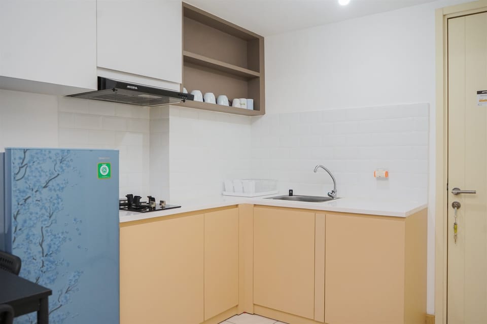 Apartment, 2 Bedrooms | Private kitchen | Fridge, cookware/dishes/utensils