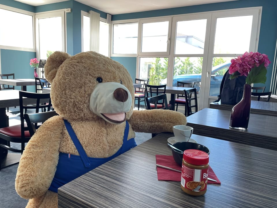 Daily buffet breakfast (EUR 12.50 per person)