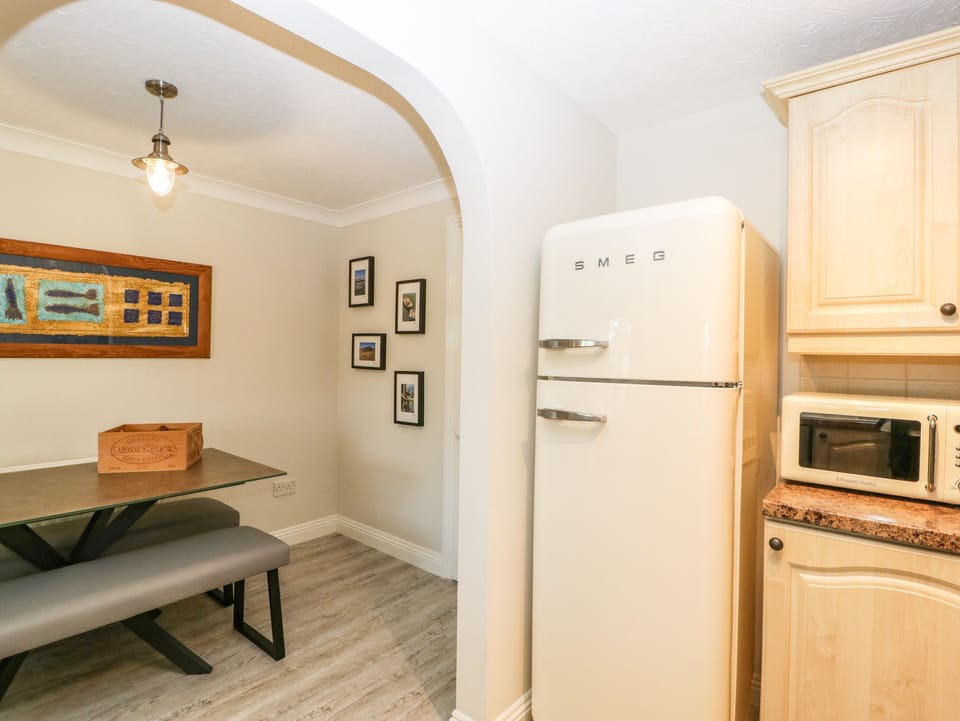 Cottage | 2 bedrooms, individually decorated, individually furnished, free WiFi