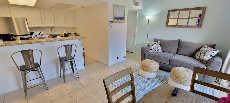Apartment, 1 Bedroom | Living area