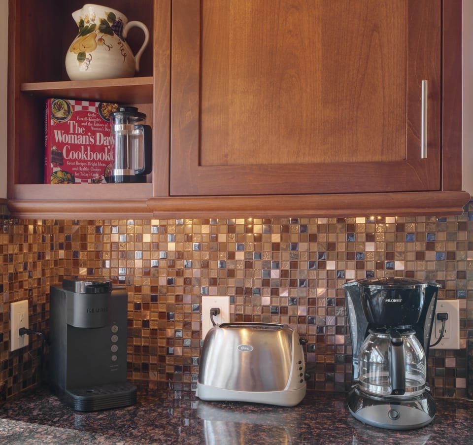 Keurig and ground coffee machine