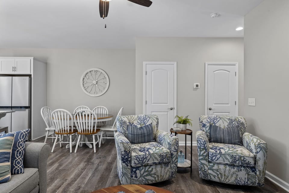 Comfortable seating - Livingroom looking toward dining area.