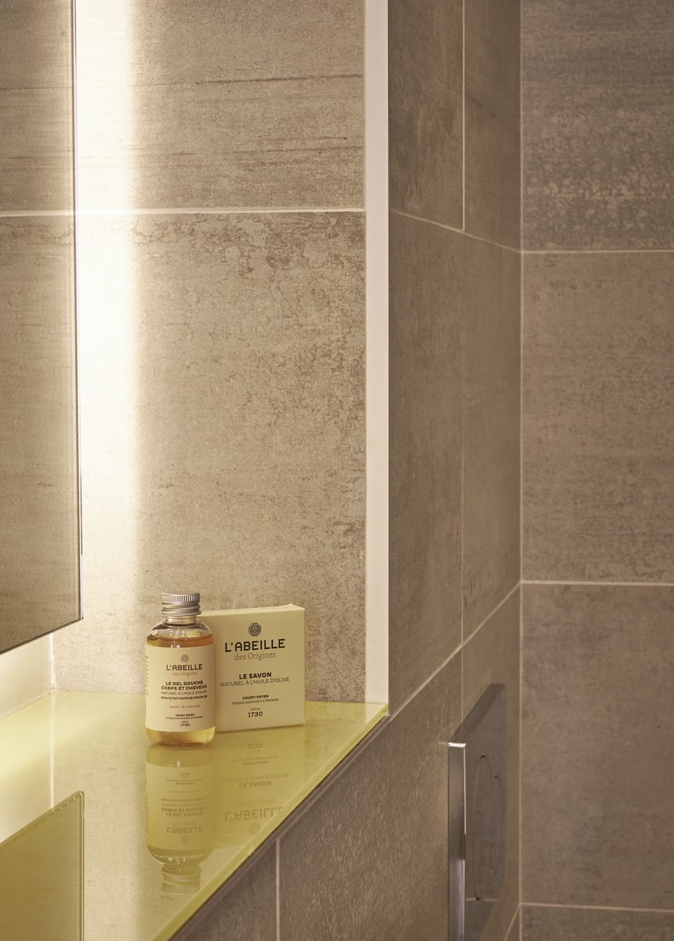 Bathroom shower