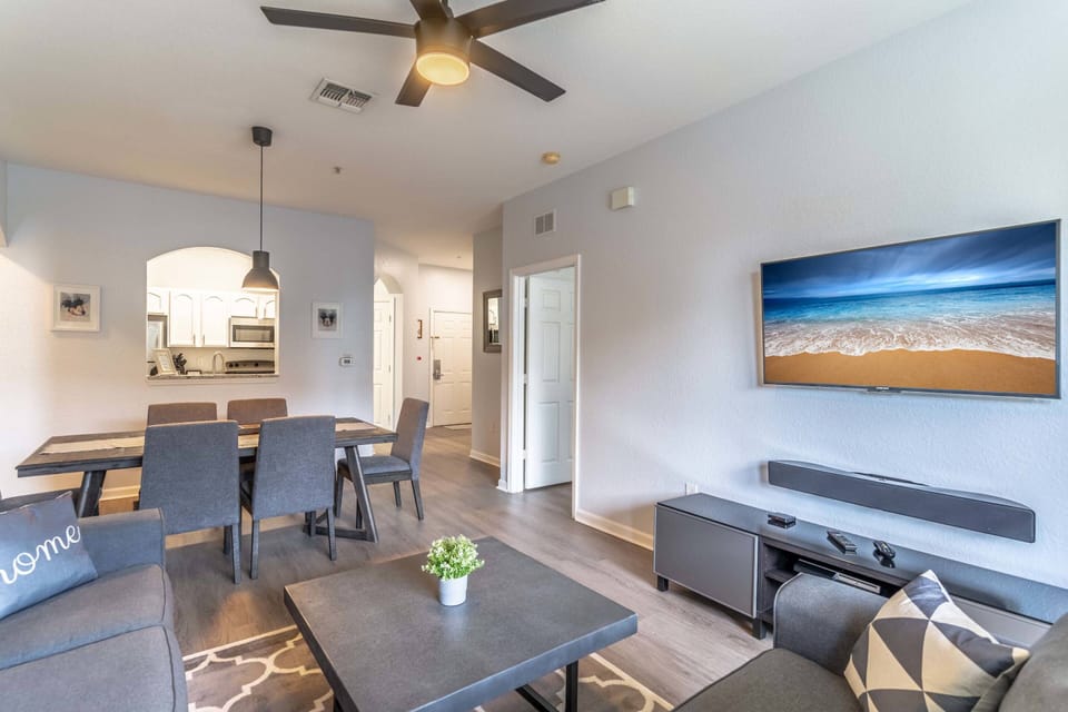 Condo (2821 Windsor Hills) | Exterior