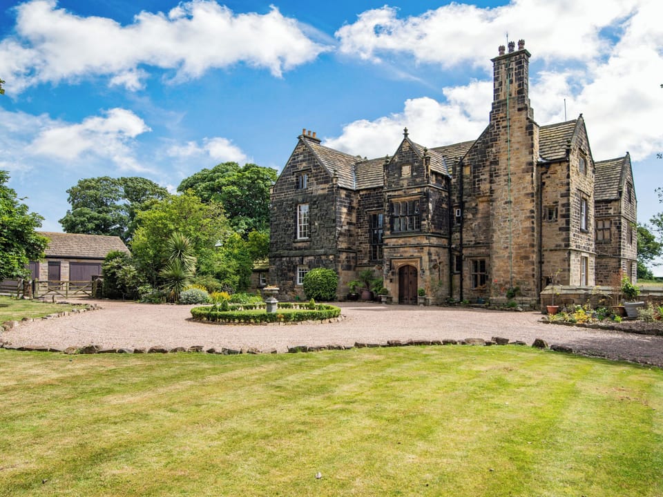 Exterior | Hodroyd Hall, Holmfirth