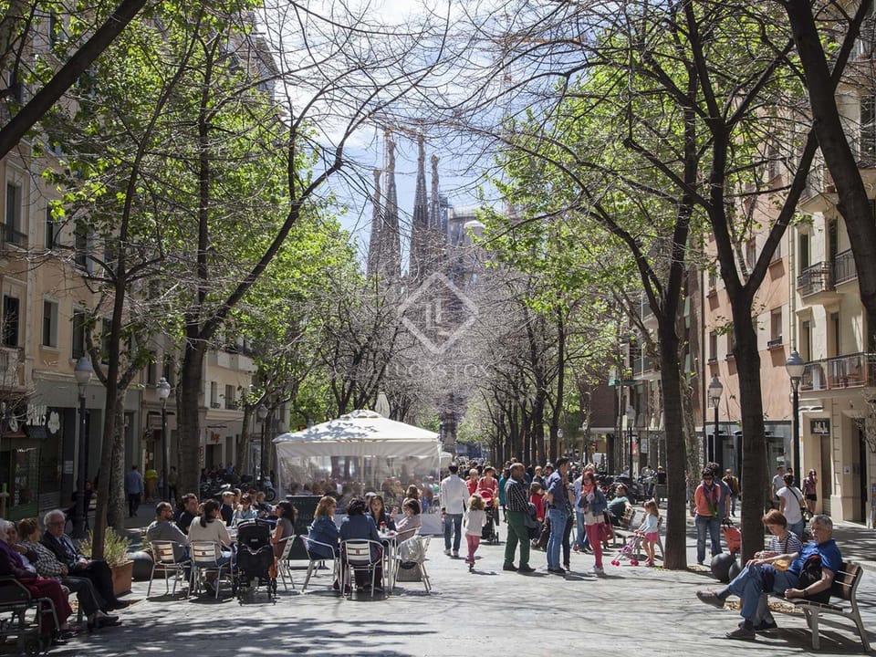 Rambla de Gaudi, 2 streets from the apartment