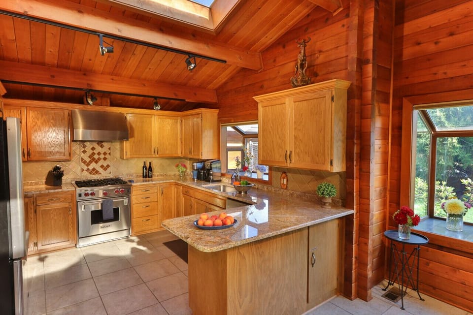Main Floor Kitchen