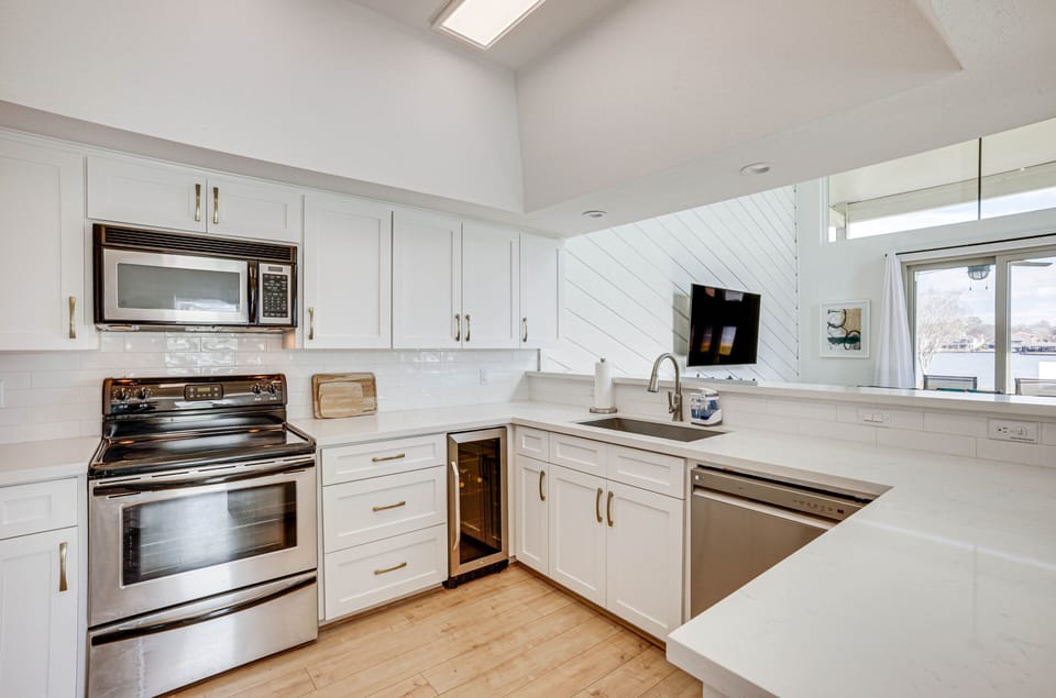 Kitchen | Cooking Basics Supplied