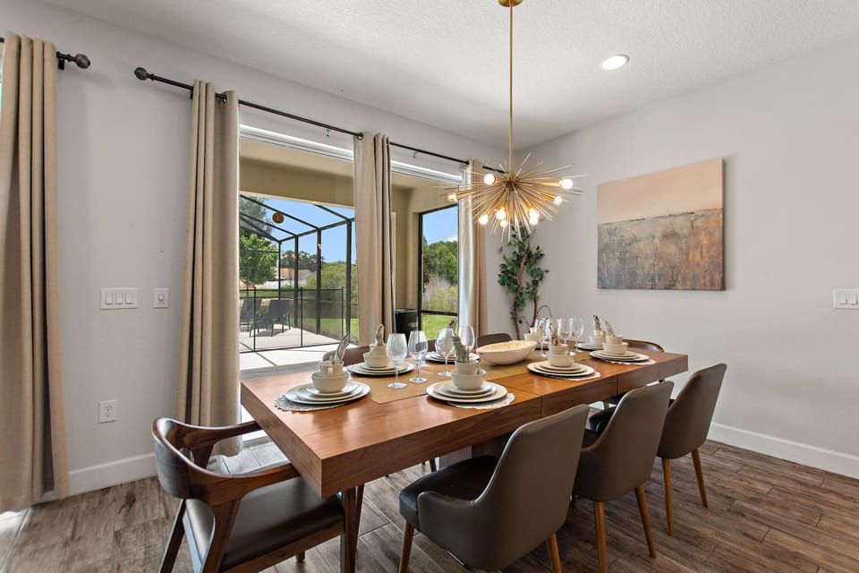 Luxurt dining area