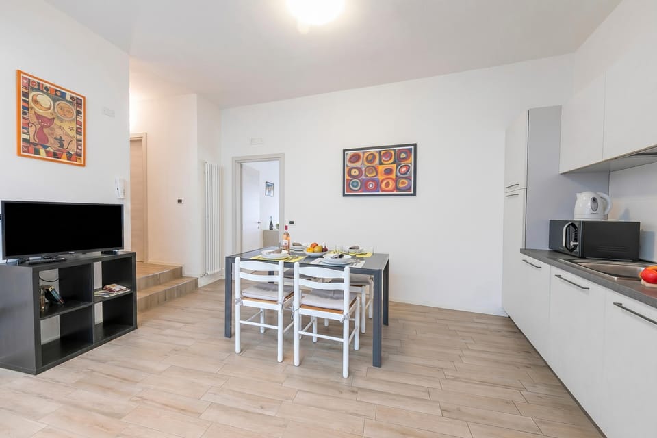 Kitchen and dining area