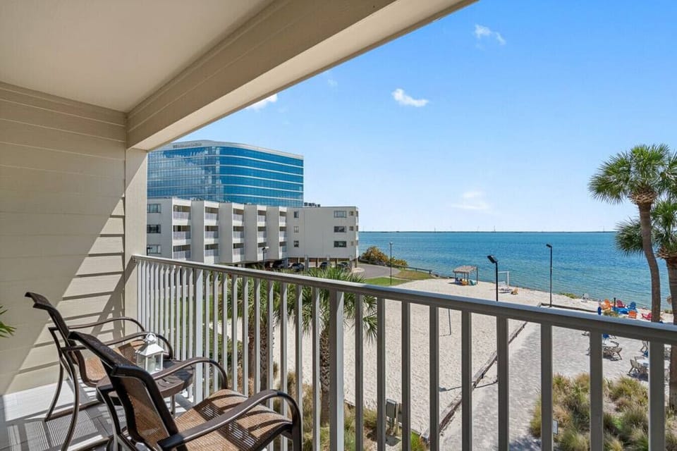 From the unit, you`ll enjoy an excellent view of the beach