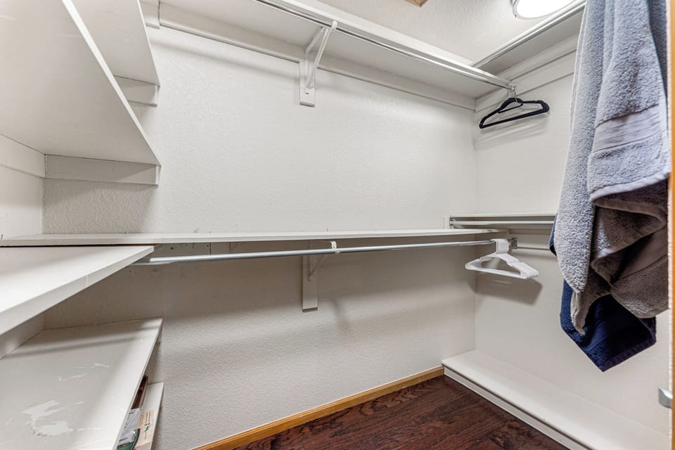 Studio (4 Bedrooms) | Property amenity