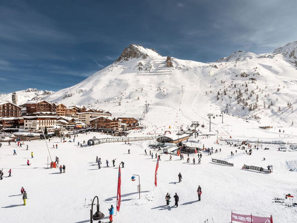 Snow and ski sports