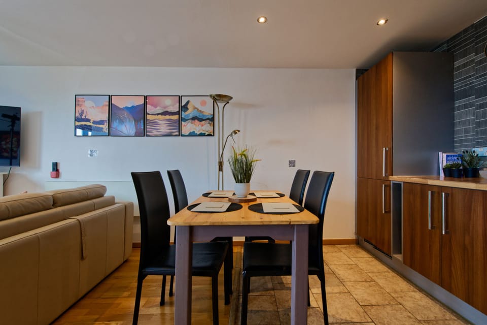 Comfort Apartment | Dining room