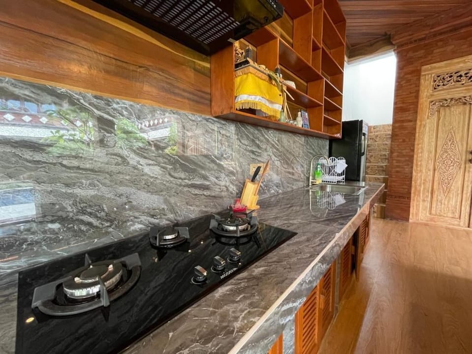 Design Room | Shared kitchen facilities | Shared fridge, microwave