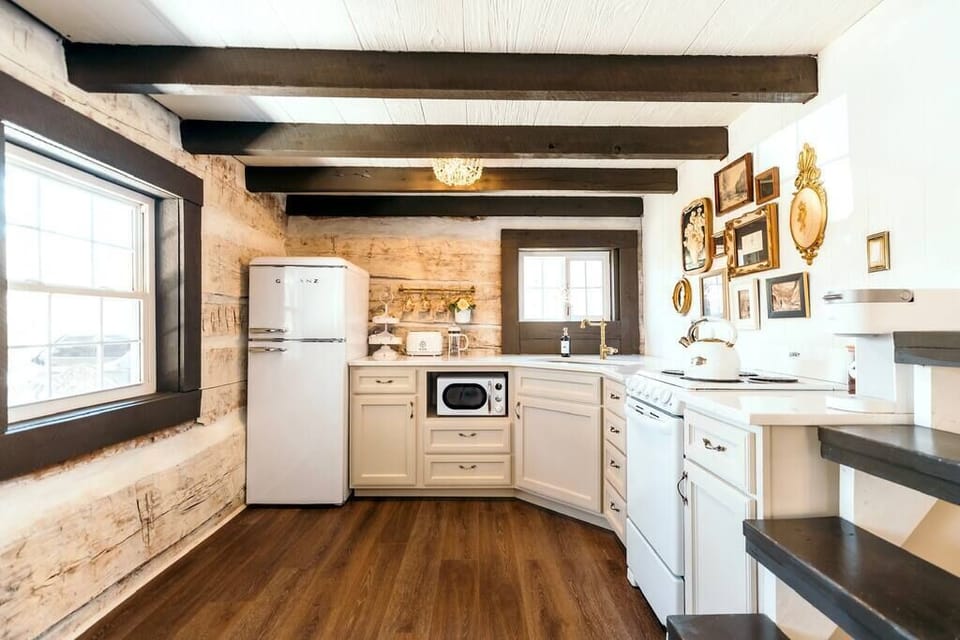 Fridge, microwave, stove
