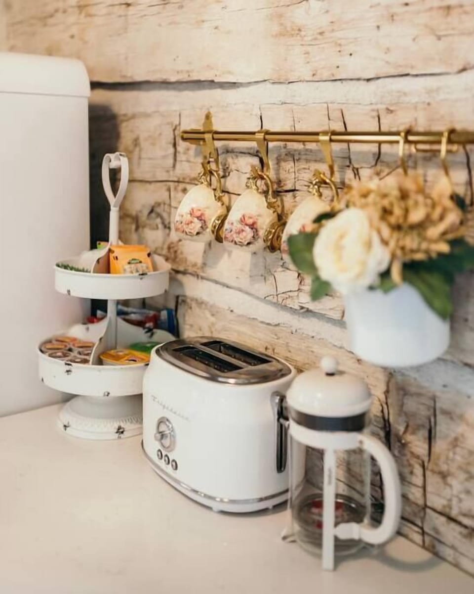 Coffee and toaster
