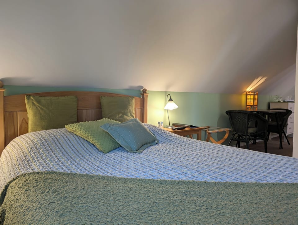 Superior Room | Premium bedding, iron/ironing board, free WiFi
