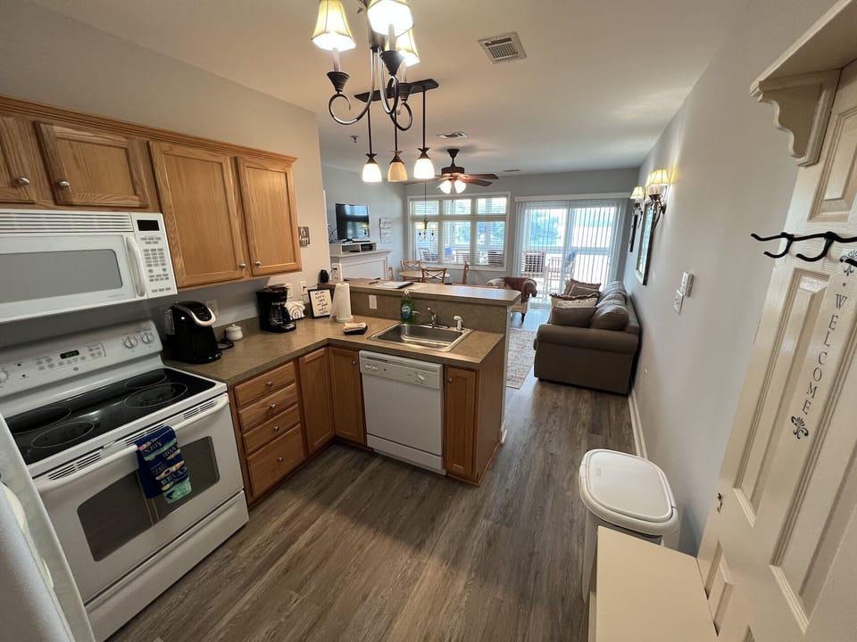 Kitchen (2)