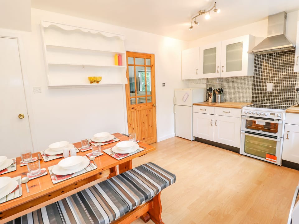 Cottage | Interior