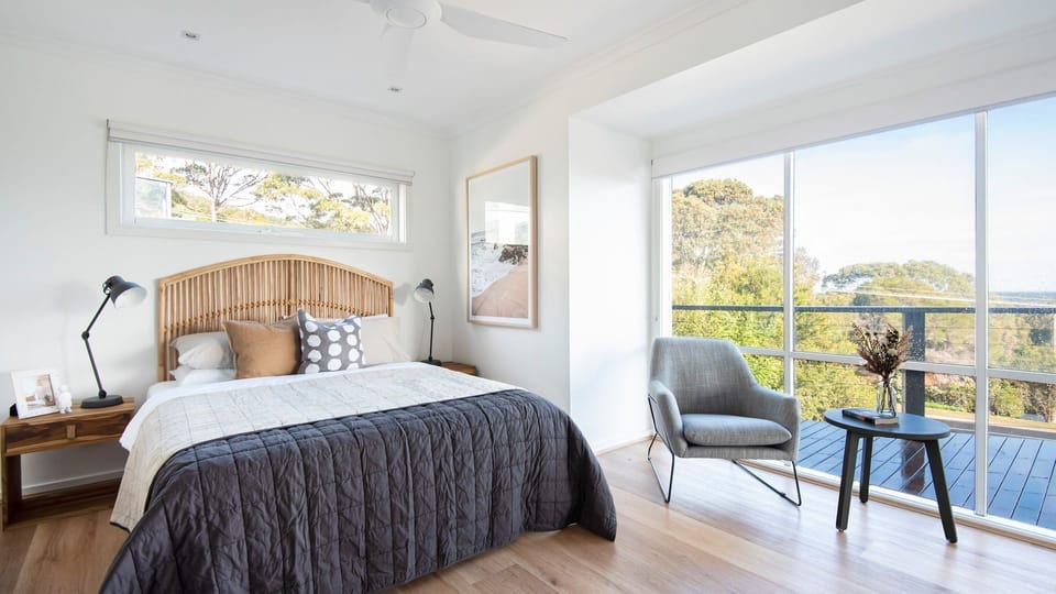 Upstairs master bedroom with en-suite 