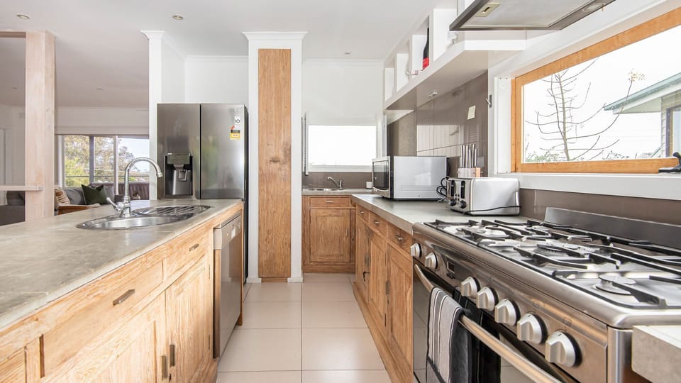 Fully equipped kitchen