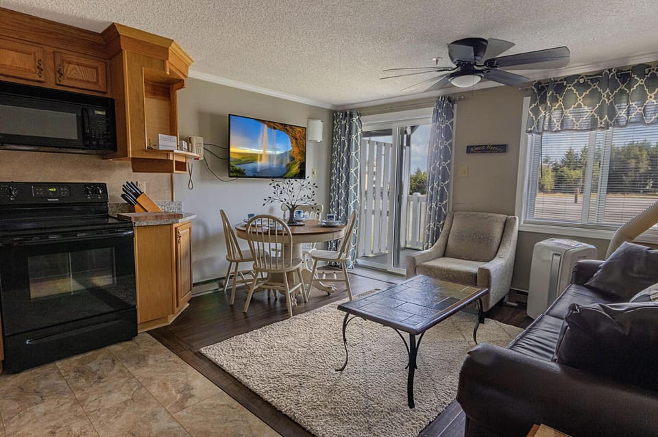 The comfortable living room is a great place to unwind after your day on the mountain.