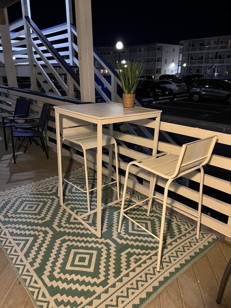 Eat dinner in the porch