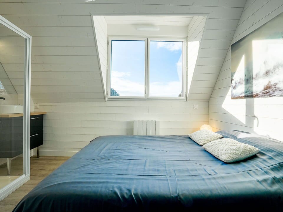 Sky, Cloud, Building, Property, Window, Wood, Table, House, Shade, Outdoor Furniture